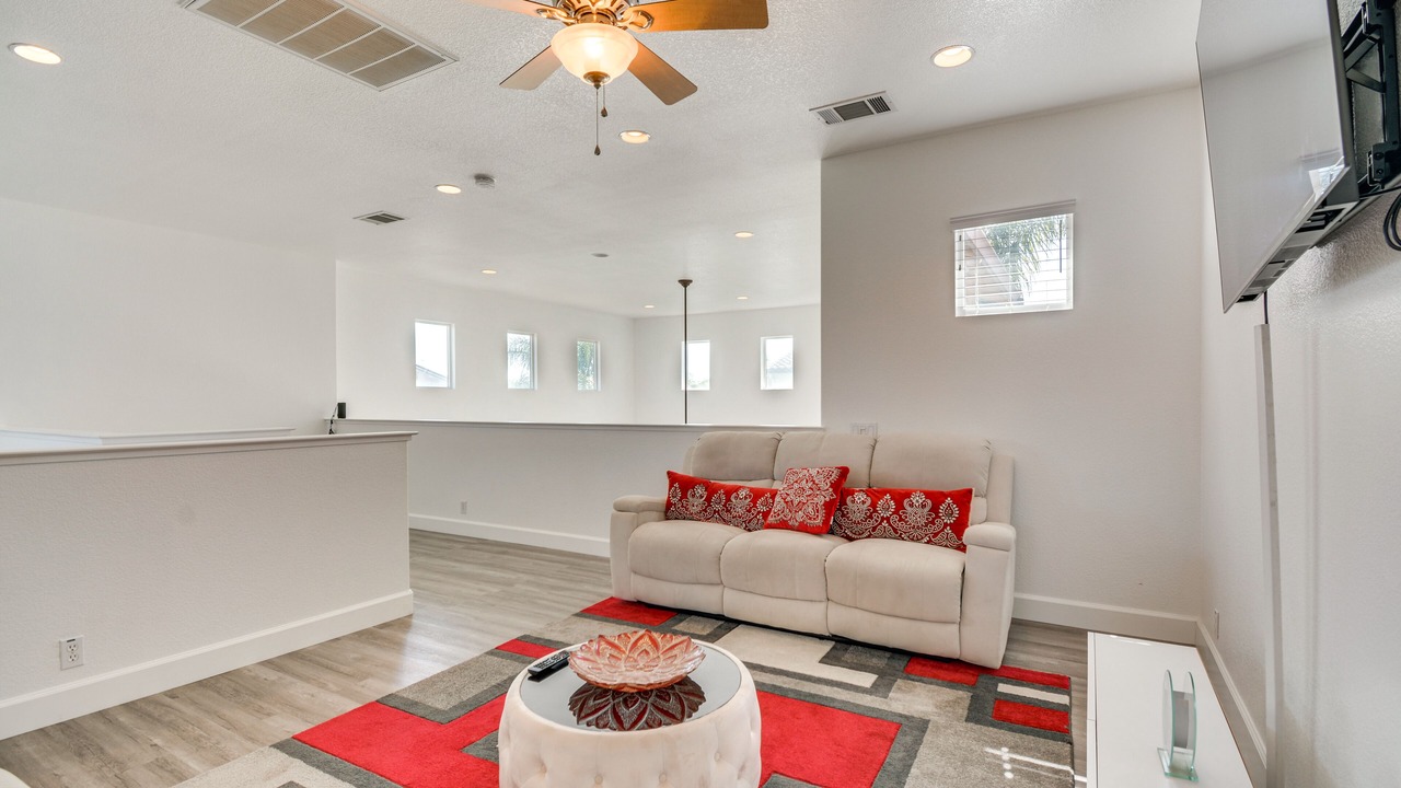 Photo of Livingroom in Merced
