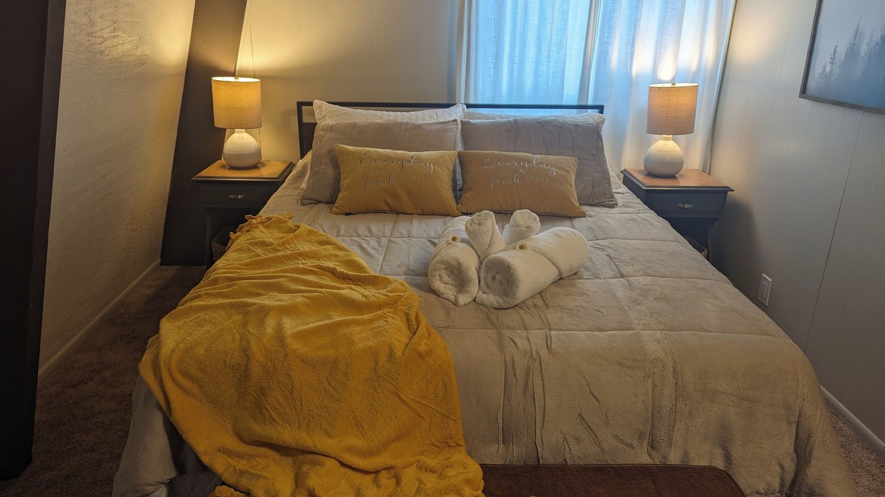 Photo of Bedroom in Cold Springs