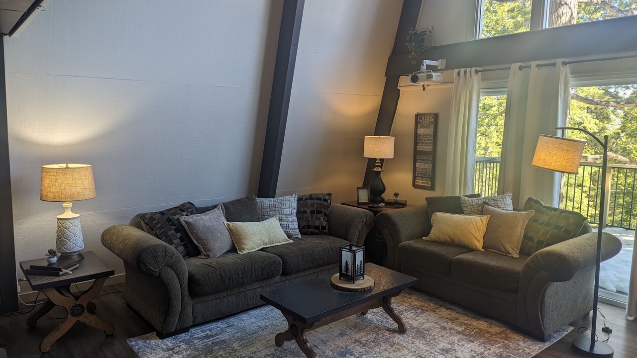 Photo of Livingroom in Cold Springs