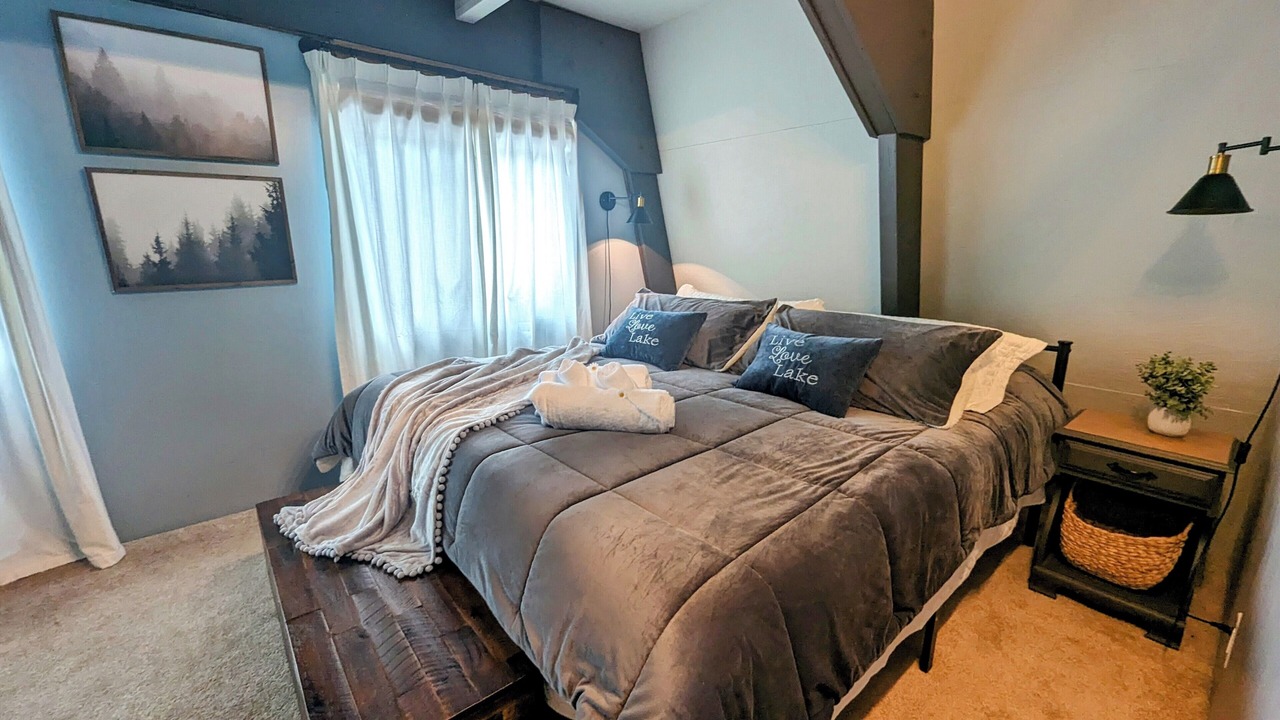 Photo of Bedroom in Cold Springs