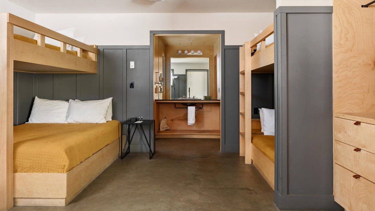Photo of Bedroom in Lakeside Park