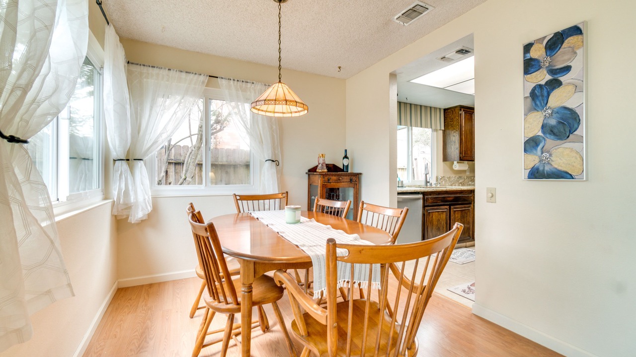 Photo of Livingroom in Orangevale