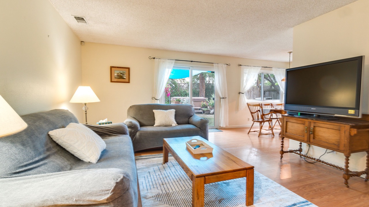 Photo of Livingroom in Orangevale