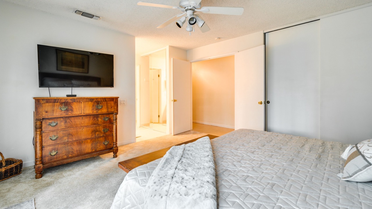 Photo of Bedroom in Orangevale