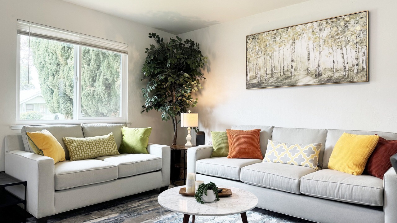 Photo of Livingroom in Northside