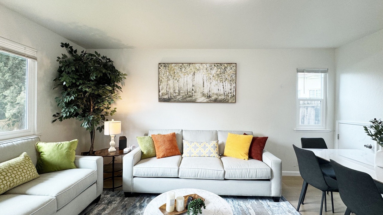 Photo of Livingroom in Northside