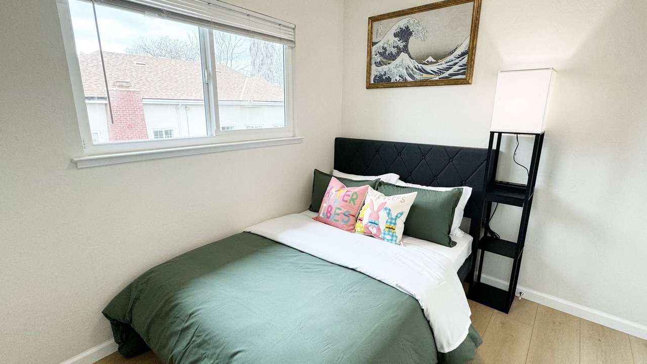 Photo of Bedroom in Northside