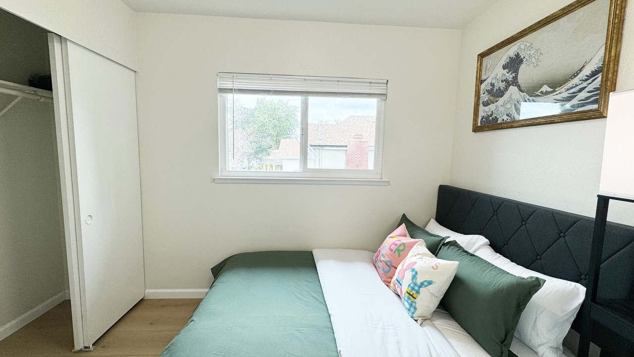 Photo of Bedroom in Northside