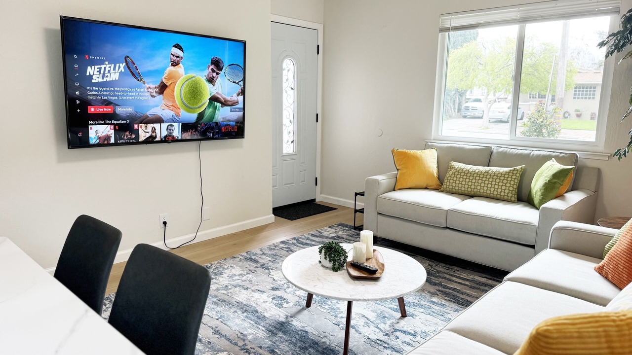 Photo of Livingroom in Northside