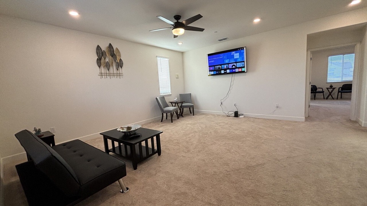 Photo of Livingroom in Sacramento