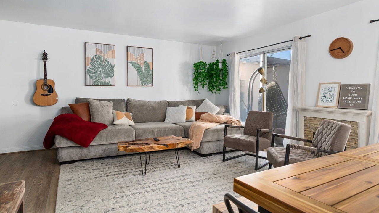 Photo of Livingroom in Sutter