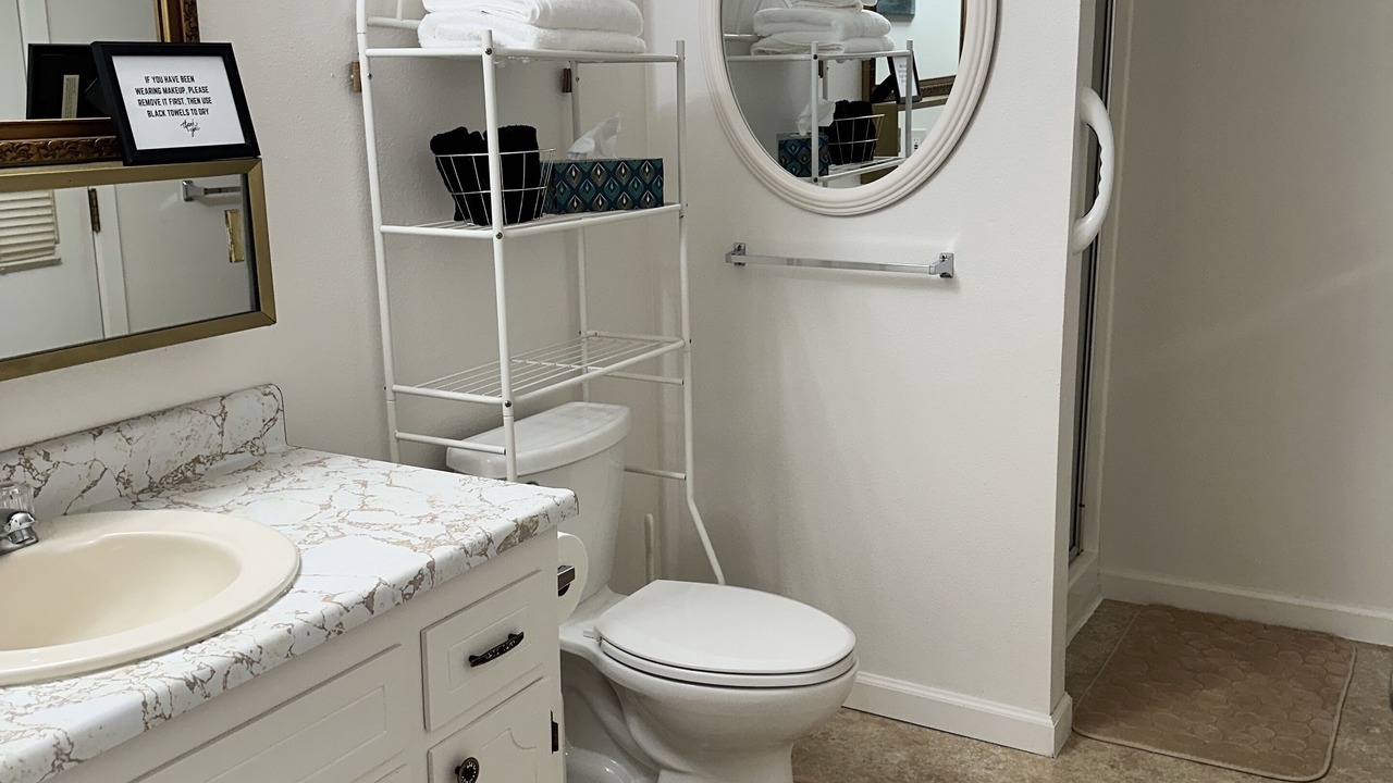 Photo of Bathroom in Enterprise