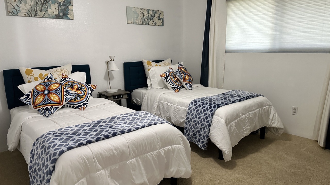 Photo of Bedroom in Enterprise