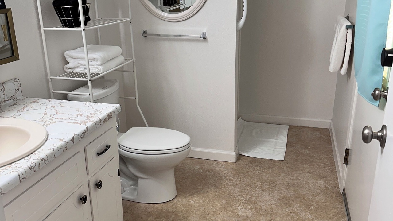 Photo of Bathroom in Enterprise