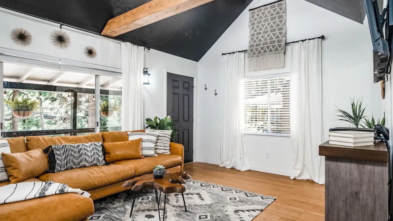 Photo of Livingroom in Long Barn