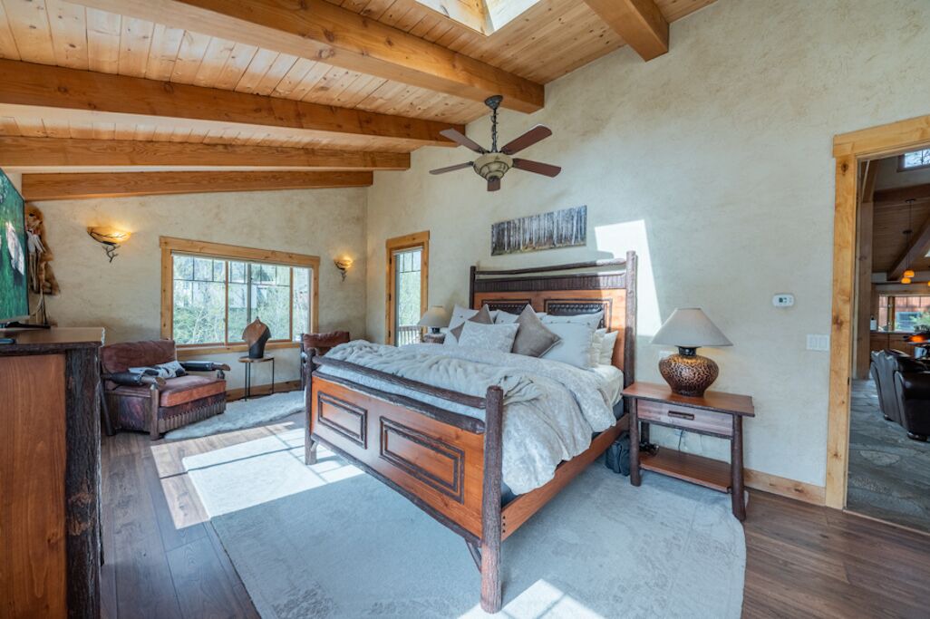 Photo of Bedroom in Markleeville