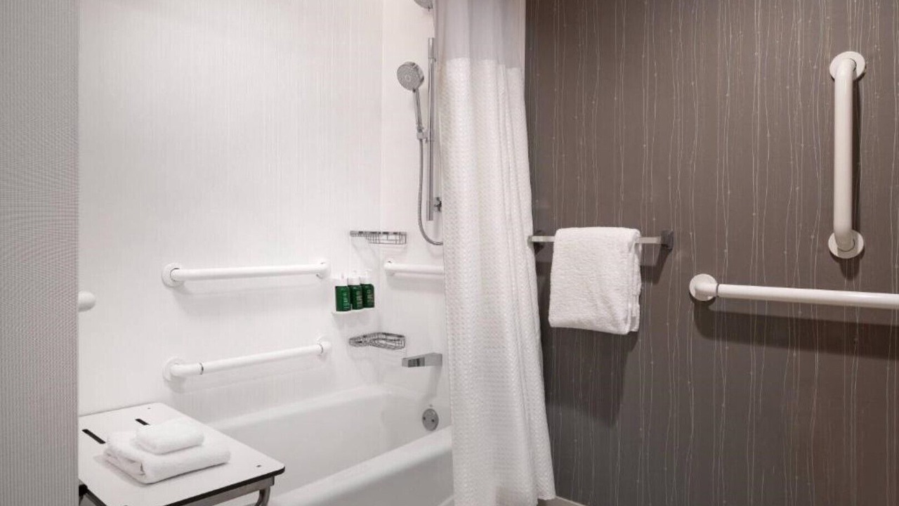 Photo of Bathroom in Larkspur