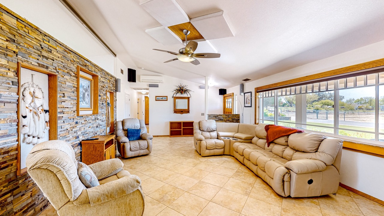 Photo of Livingroom in Paso Robles