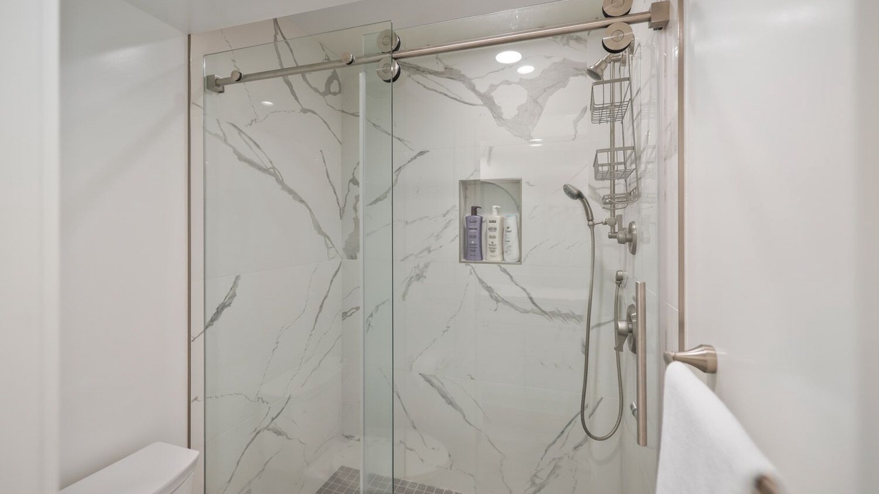 Photo of Bathroom in Corona del Mar