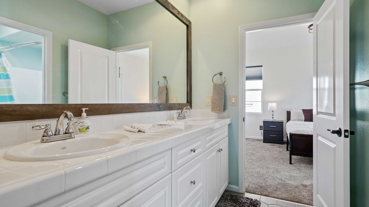 Photo of Bathroom in Santa Clarita