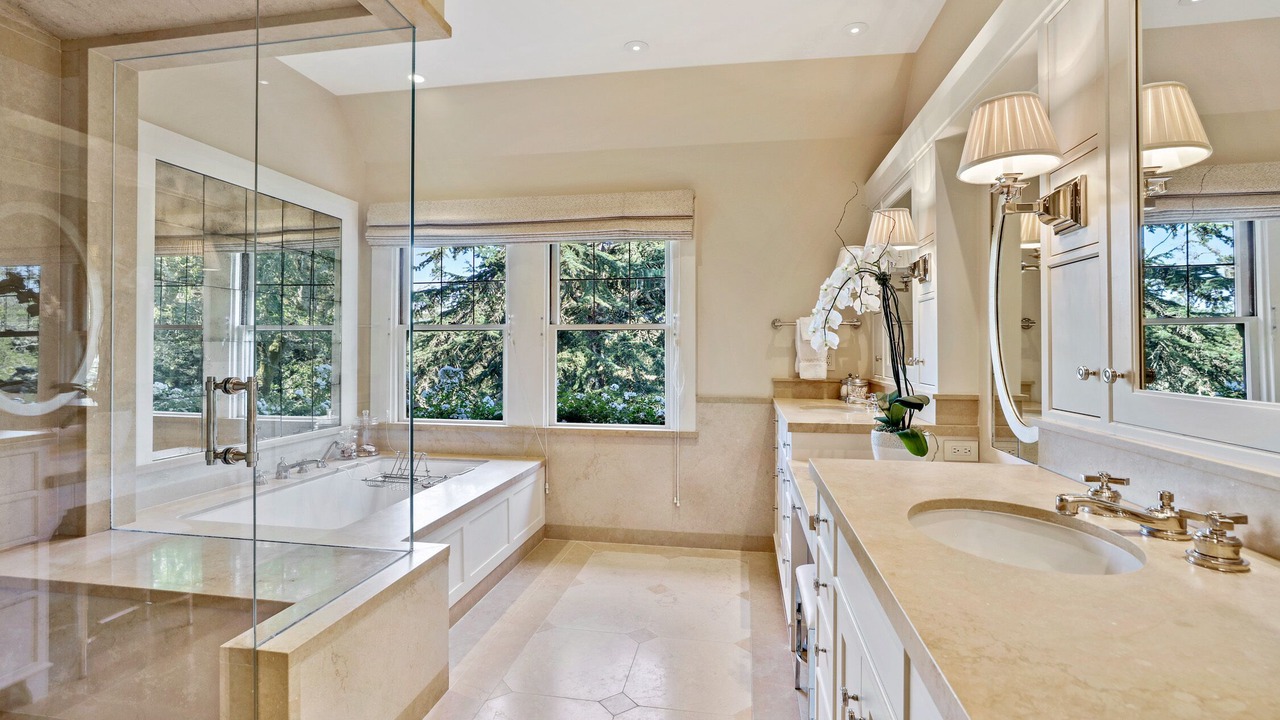 Photo of Bathroom in San Anselmo