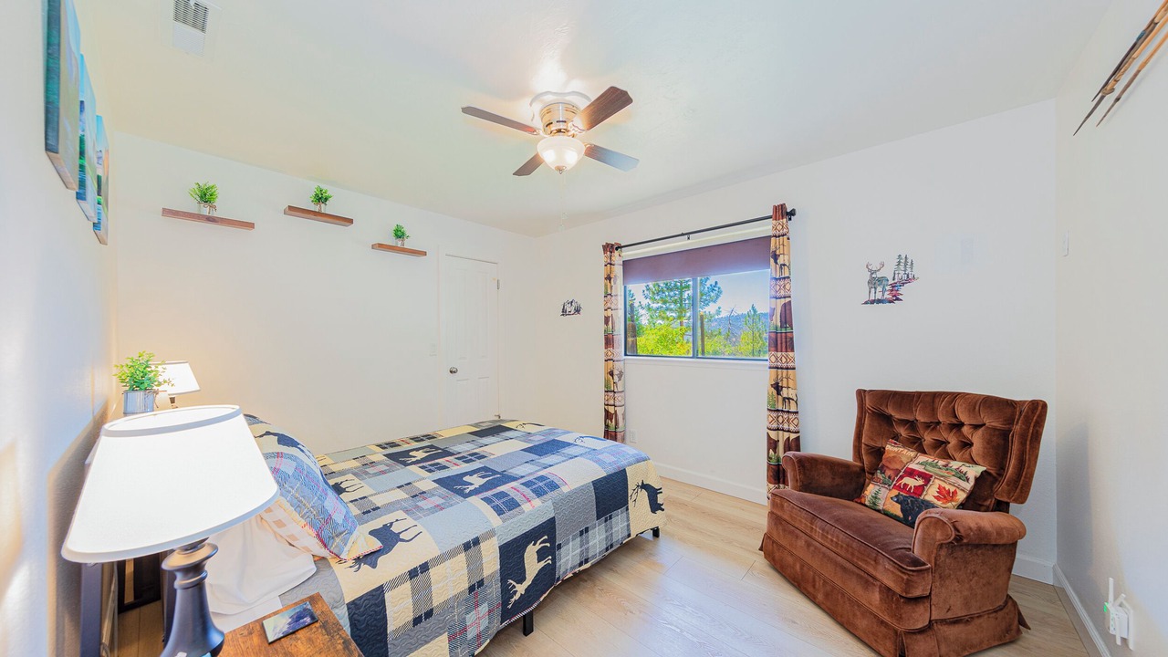 Photo of Bedroom in Oakhurst