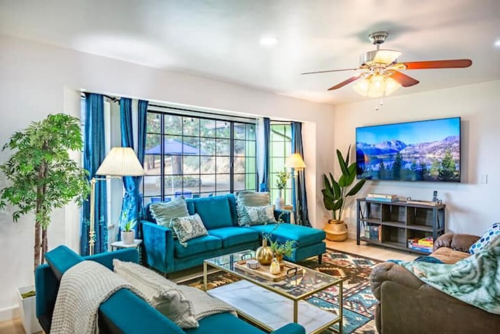 Photo of Livingroom in Oakhurst