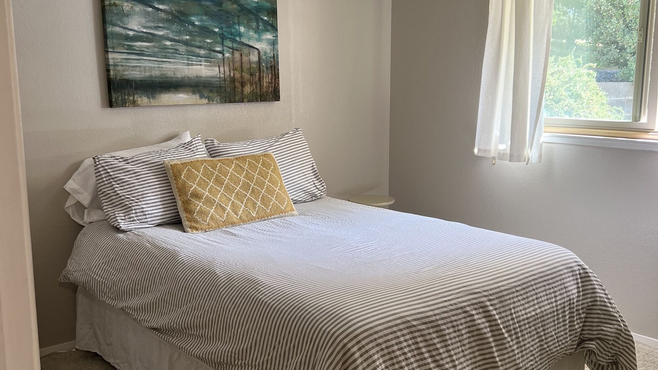 Photo of Bedroom in Oakhurst