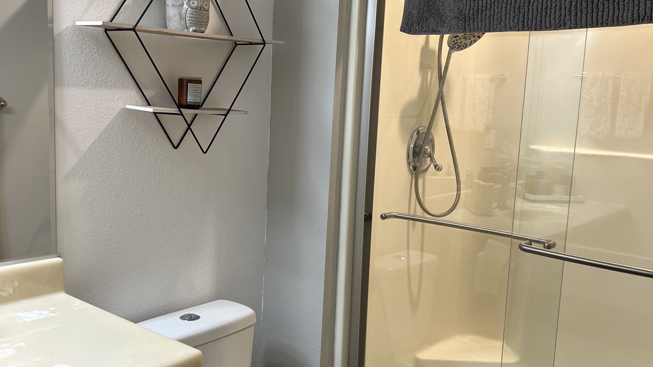 Photo of Bathroom in Oakhurst