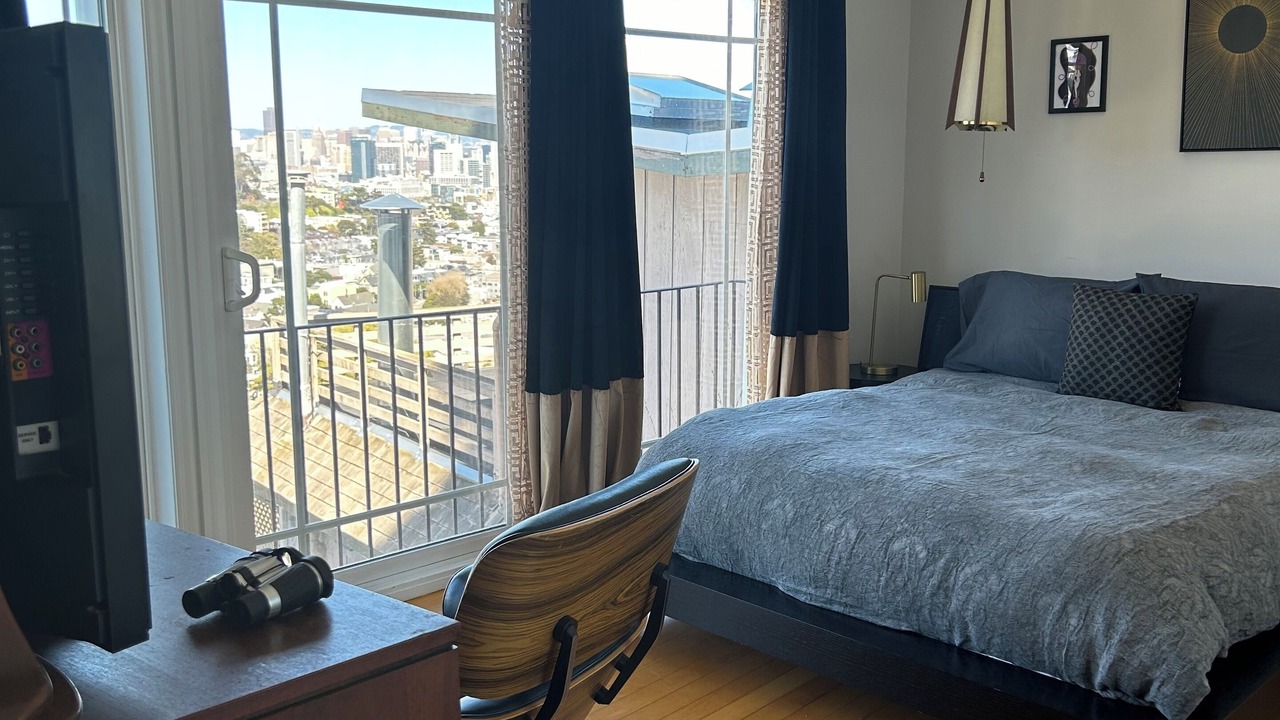 Photo of Bedroom in Upper Market