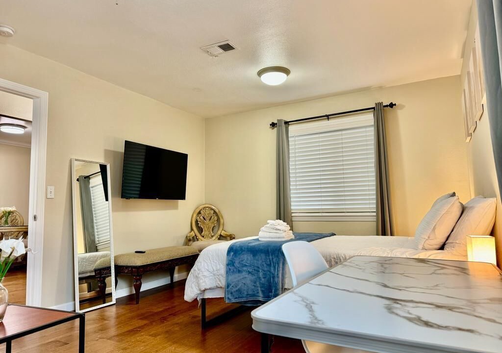 Photo of Bedroom in Castro Valley