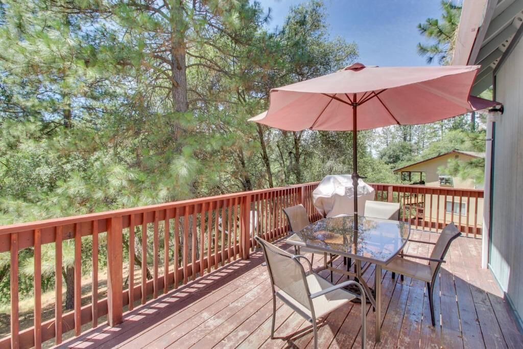 Photo of Outdoor in Groveland