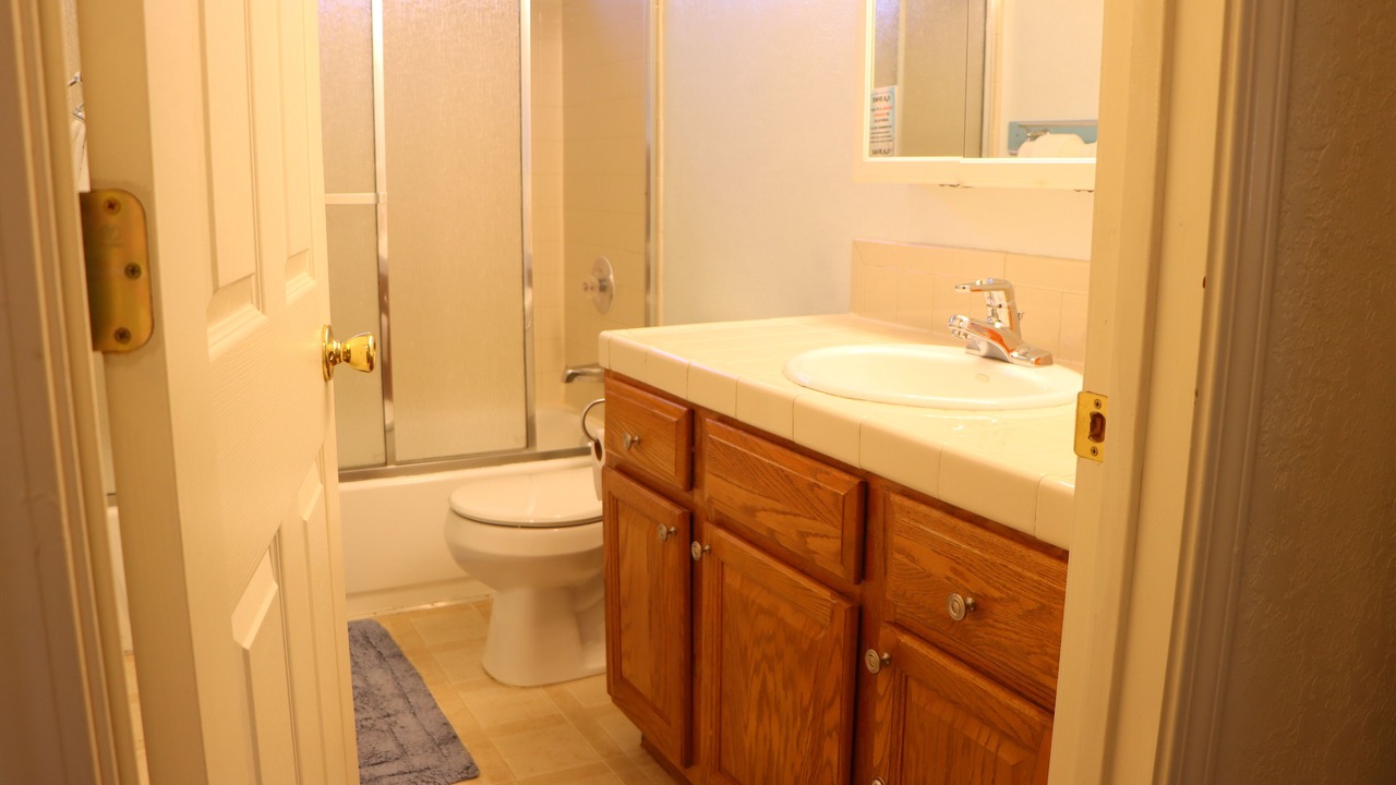 Photo of Bathroom in Groveland