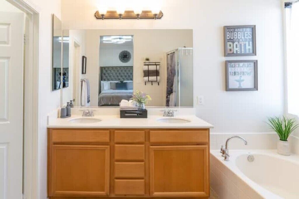 Photo of Bathroom in Greenacres