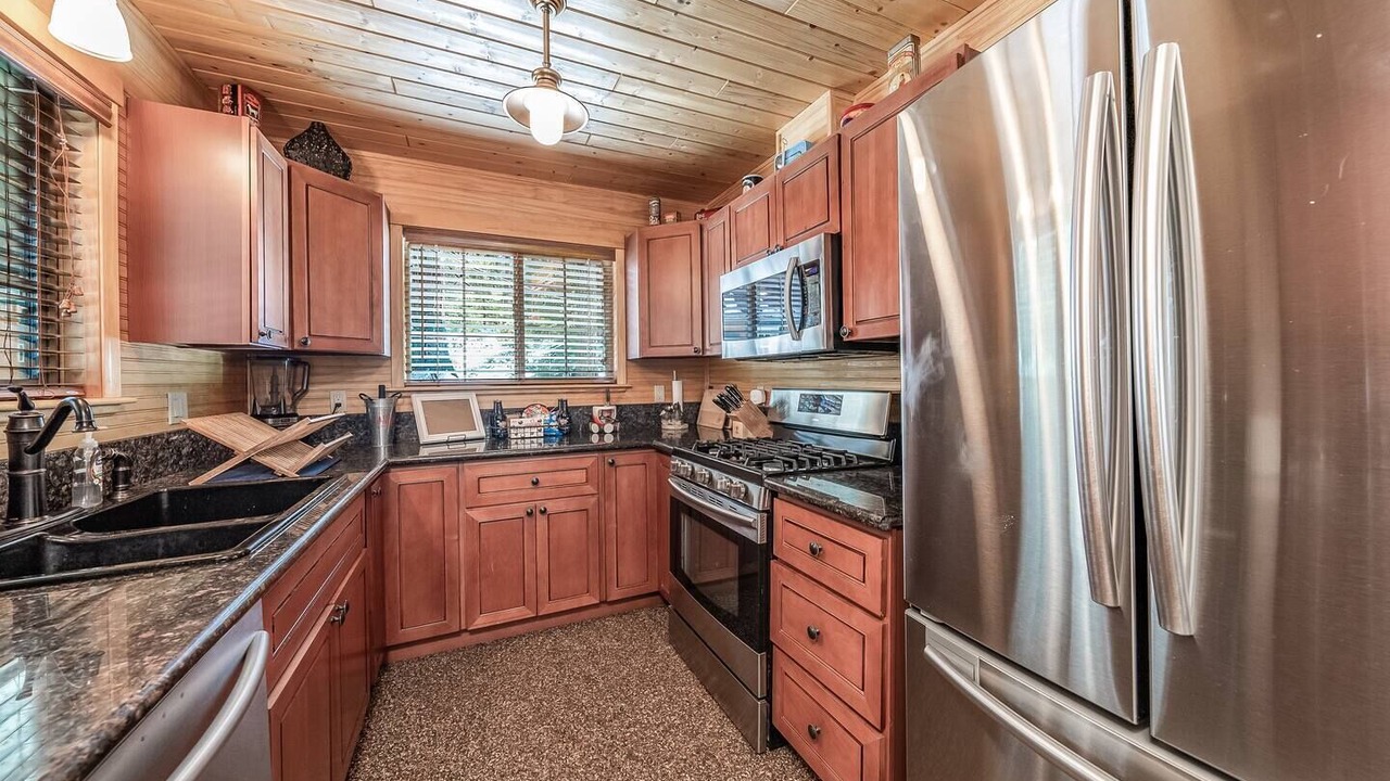 Photo of Kitchen in Sierra Cedars