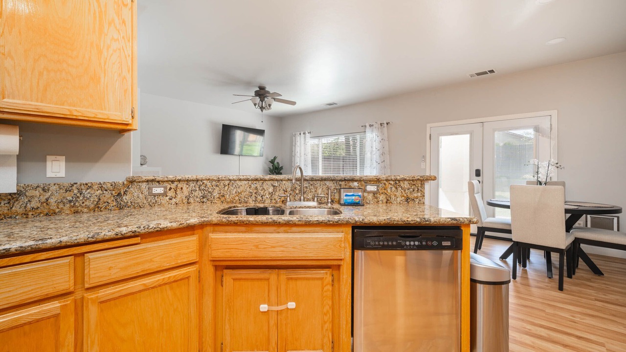Photo of Kitchen in River Oaks