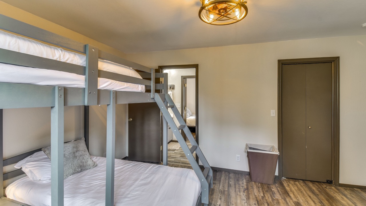 Photo of Bedroom in Mi-Wuk Village