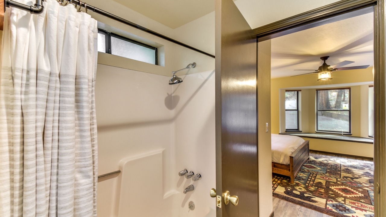 Photo of Bathroom in Mi-Wuk Village