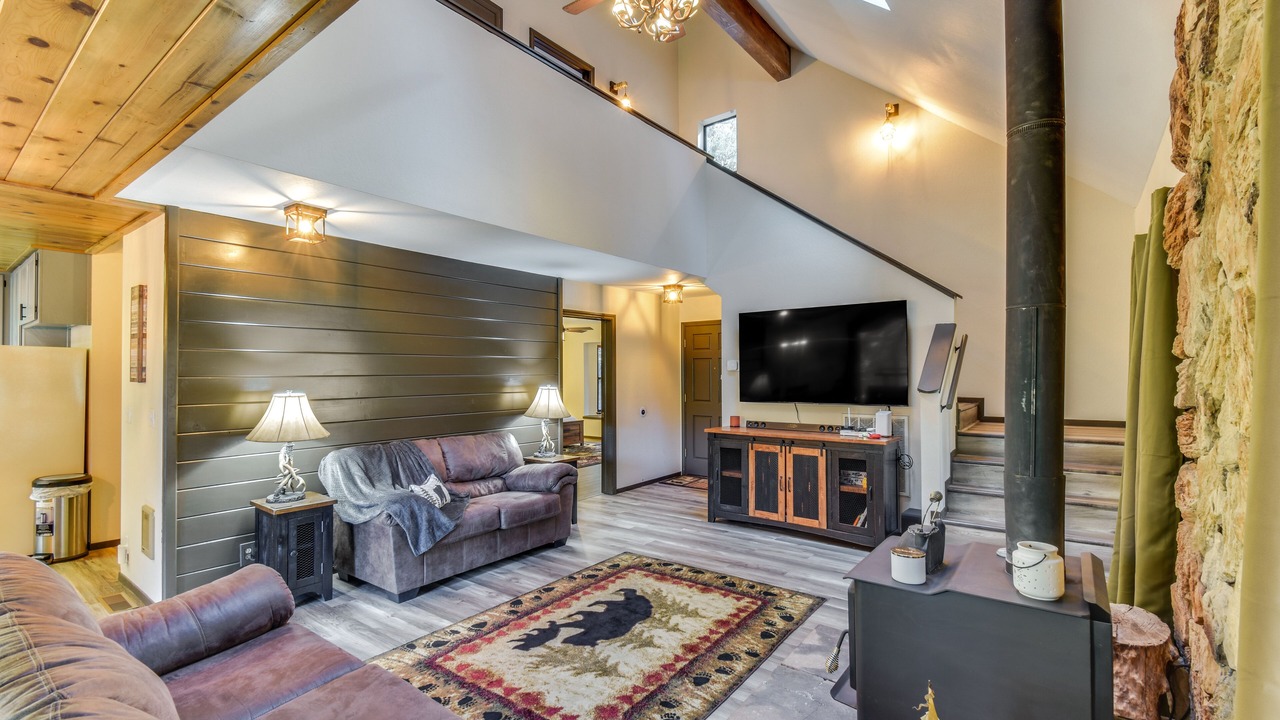 Photo of Livingroom in Mi-Wuk Village