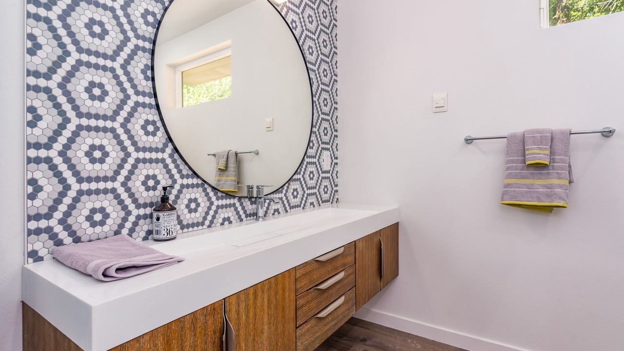Photo of Bathroom in Yosemite West
