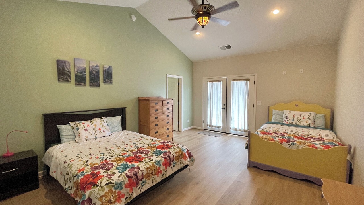 Photo of Bedroom in Oakhurst
