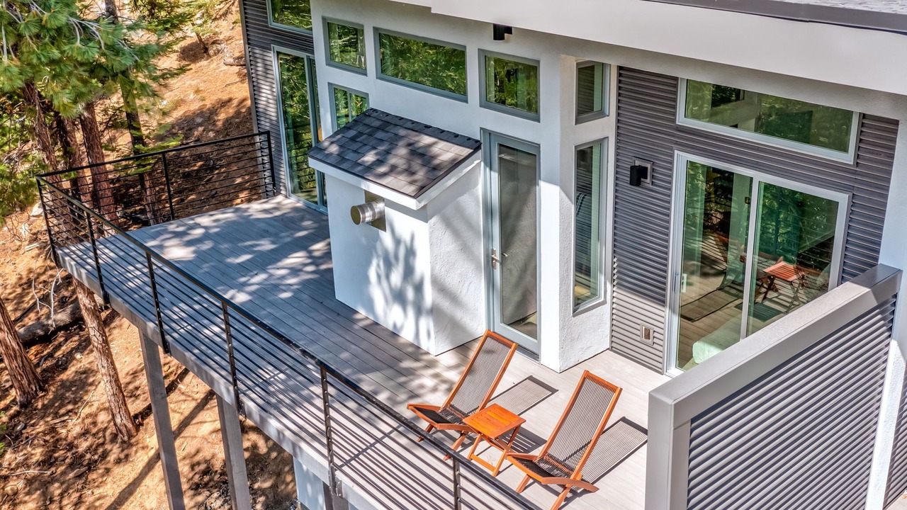 Photo of Patio Balcony in Yosemite West