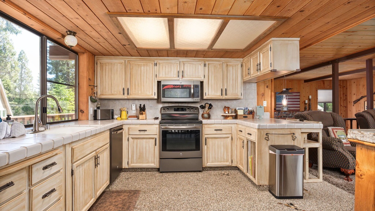 Photo of Kitchen in Sierra Cedars