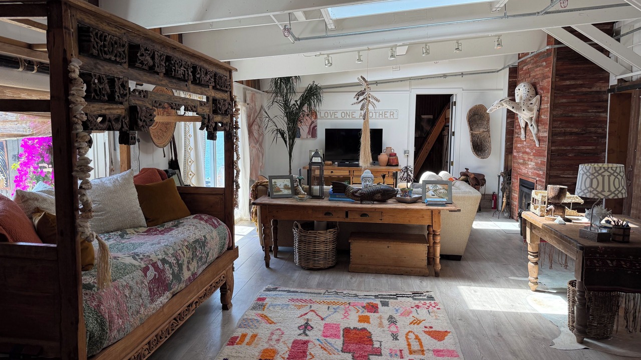 Photo of Livingroom in McDonald