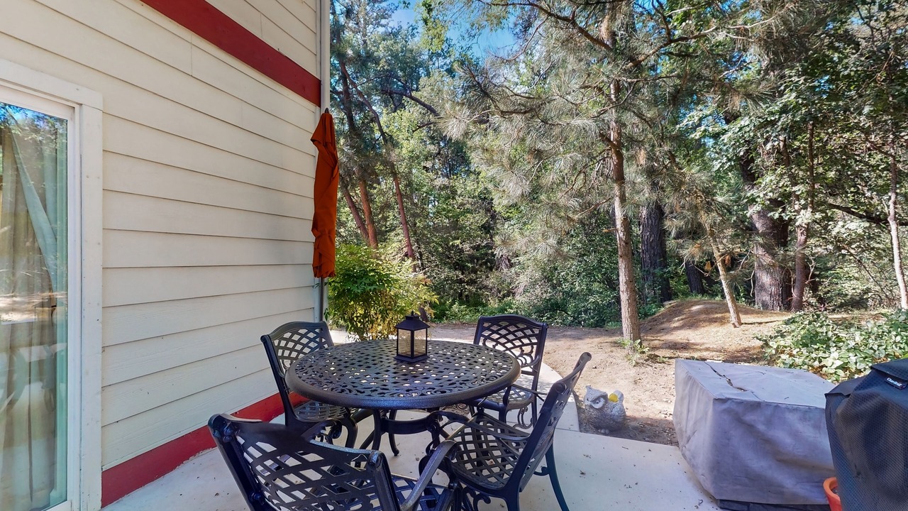 Photo of Outdoor in Bass Lake