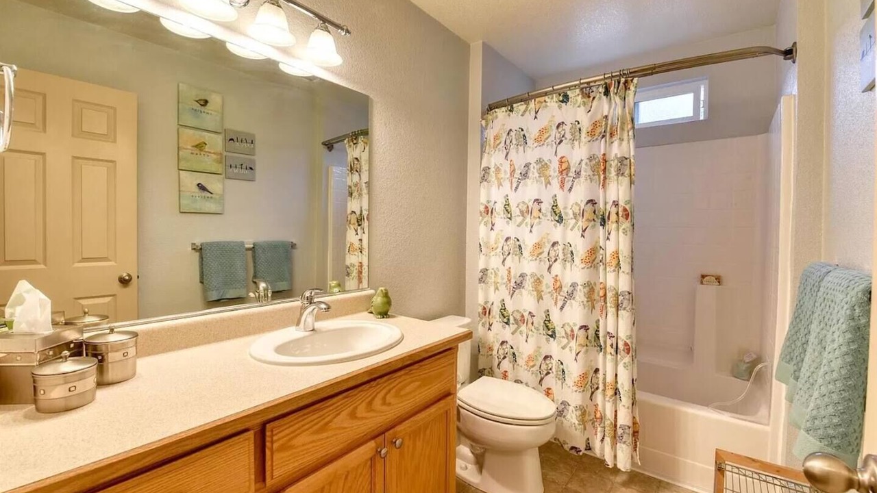 Photo of Bathroom in Groveland