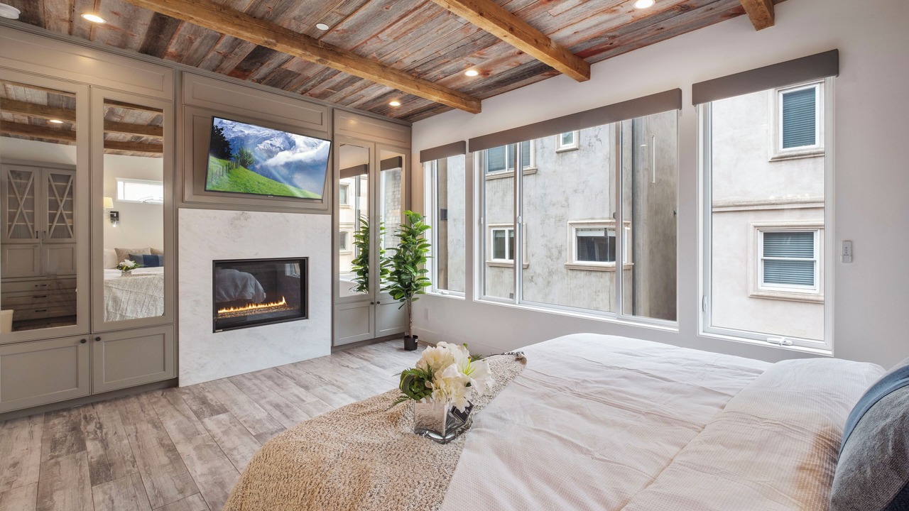 Photo of Bedroom in Seal Beach