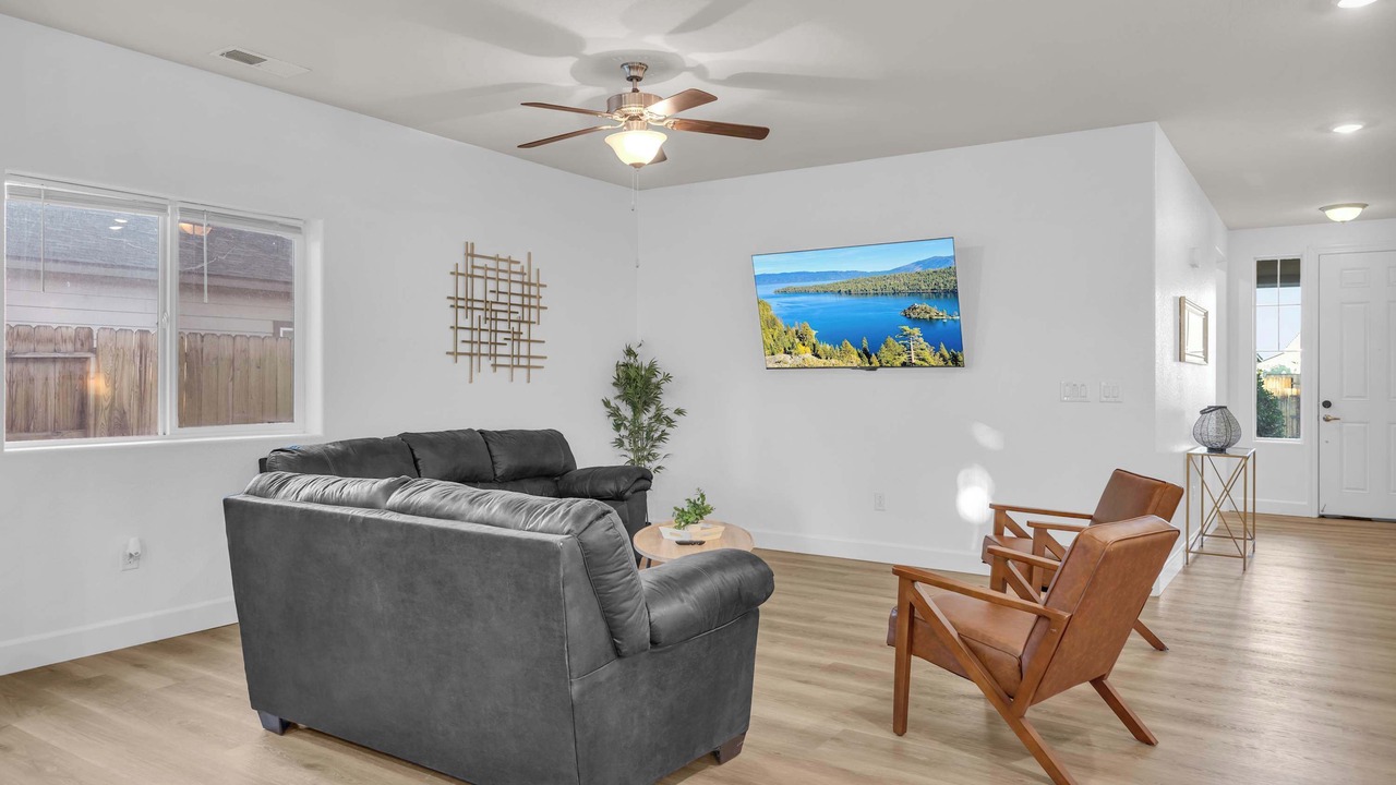 Photo of Livingroom in Fernley