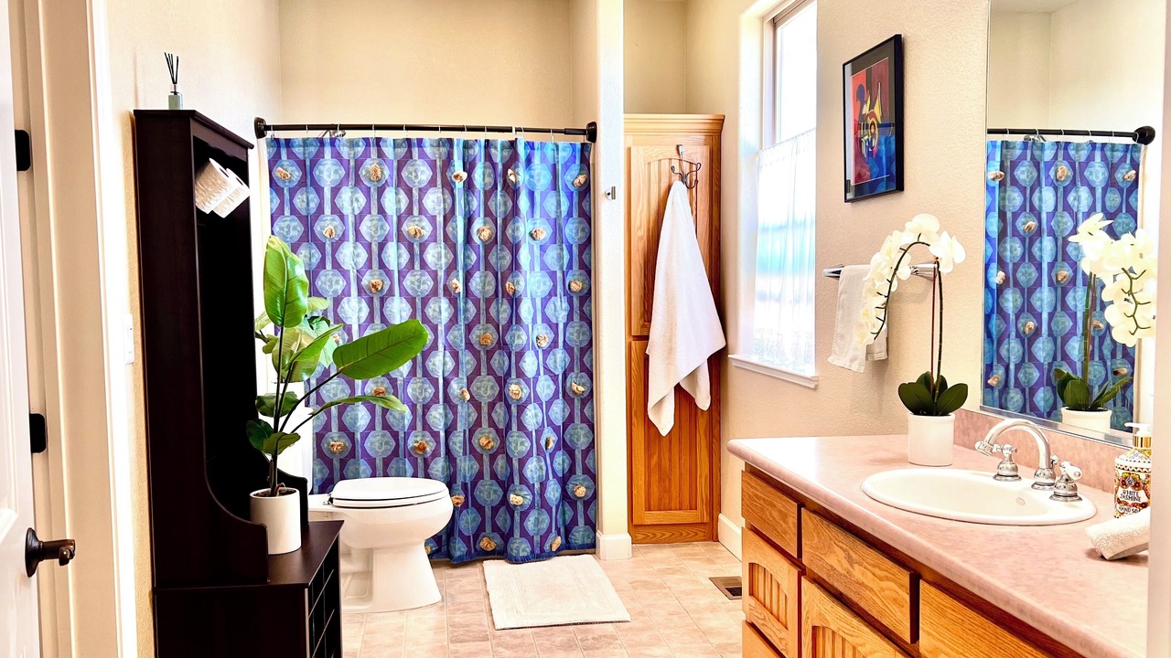 Photo of Bathroom in Hollister
