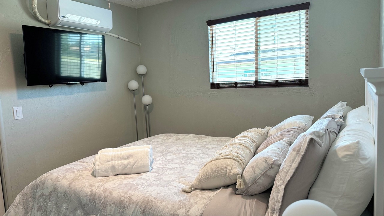 Photo of Bedroom in Hanford
